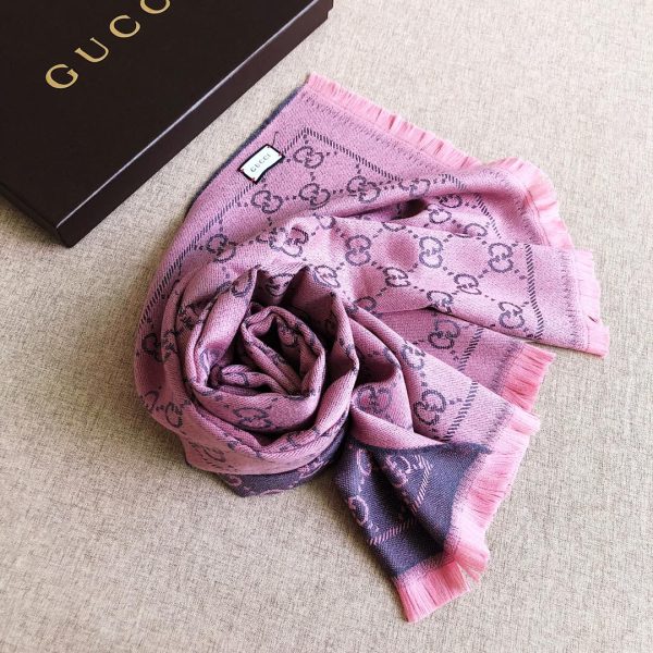 EN – Luxury GCI Scarf 010