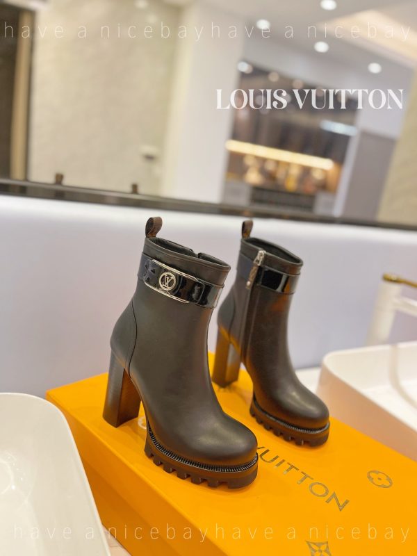 Premium LUV BOOTS 033