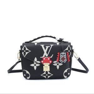Chanel Clutch with Chain Black