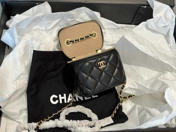 Chanel Mini Vanity Pearl