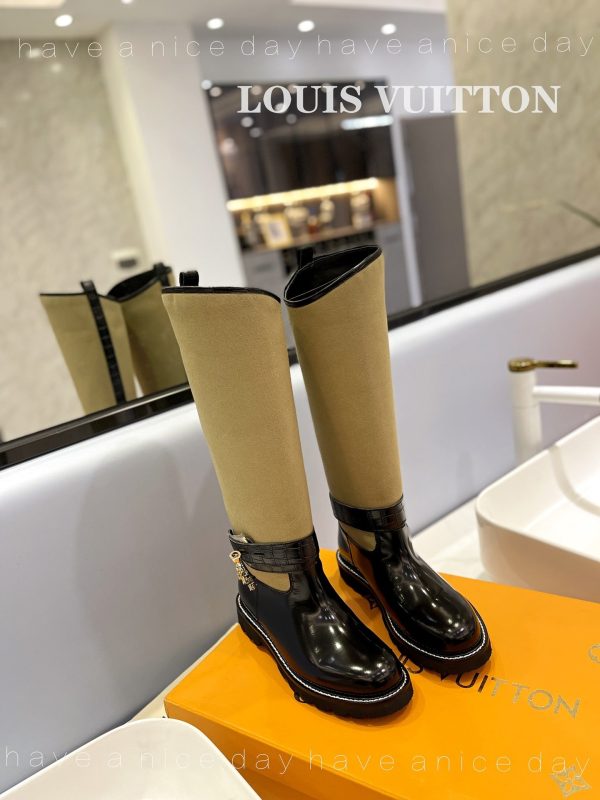 Premium LUV BOOTS 028