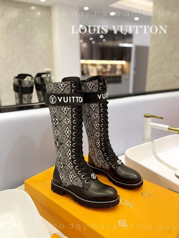 Premium LUV BOOTS 030