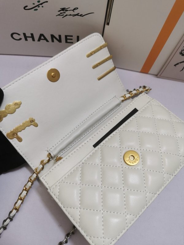 CHANEL Chain Wallet Shoulder