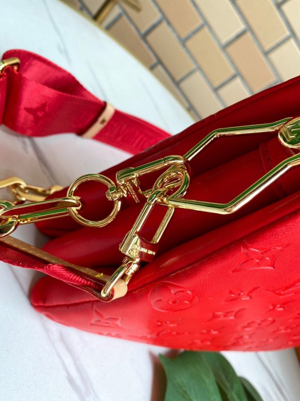 Louis Vuitton Coussin PM Rouge