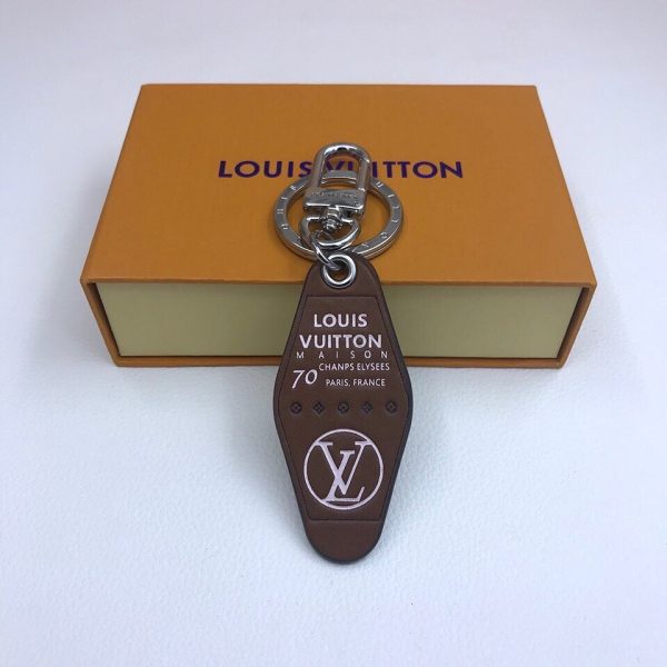 EN – Lux Keychains LUV 008