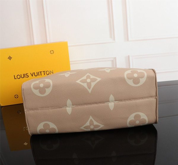 Louis Vuitton On The Go Gm