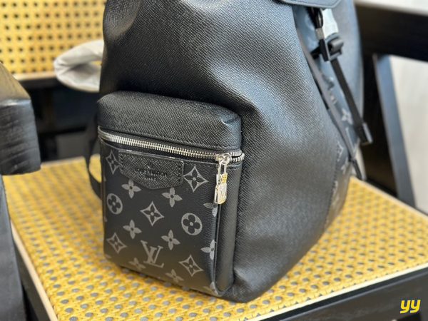 Louis Vuitton Outdoor Backpack da taiga