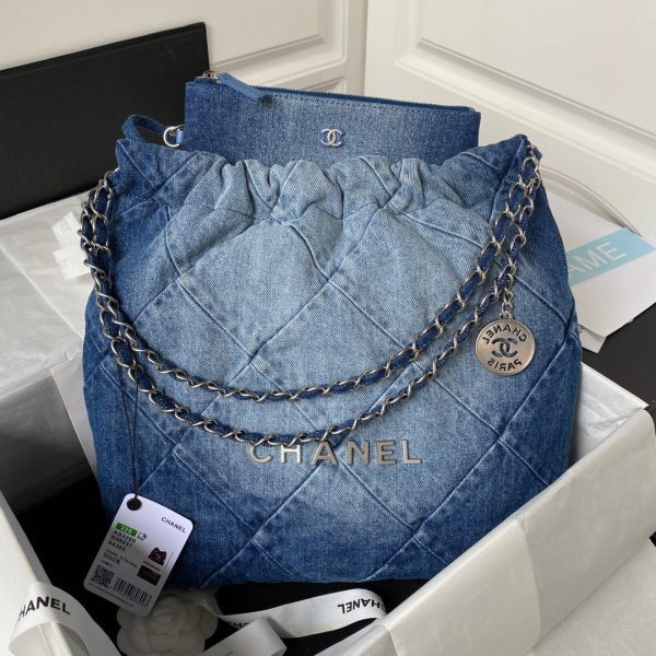 Design Chanel 22 Handbag