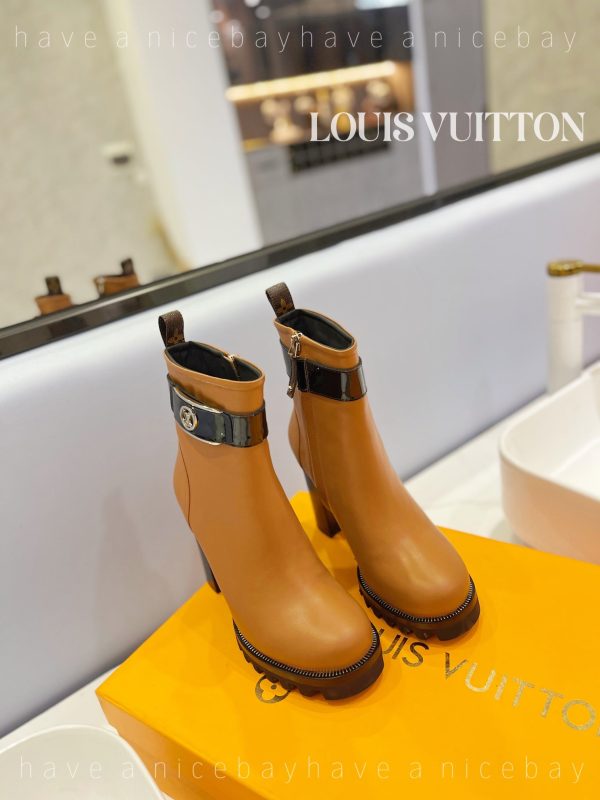 Premium LUV BOOTS 035