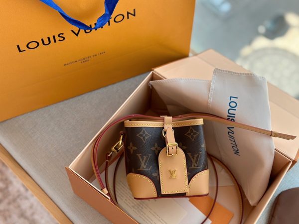 Louis Vuitton Noe Purse Monogram