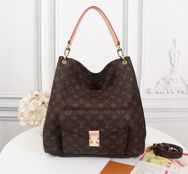 Louis Vuitton Metis Hobo Monogram