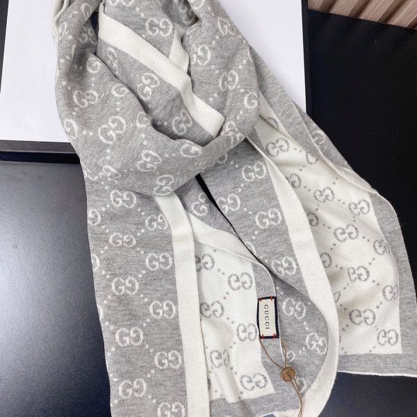 EN – Luxury GCI Scarf 005