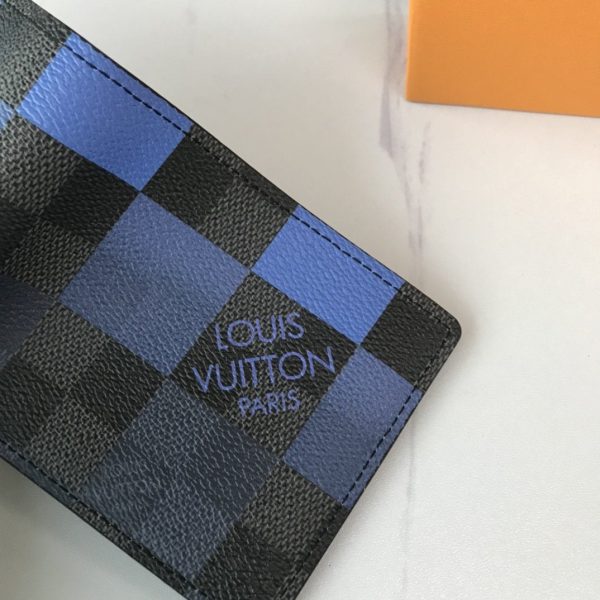 New Arrival Wallet LUV 046