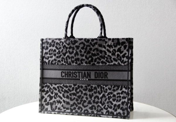 Dior Book Tote Black