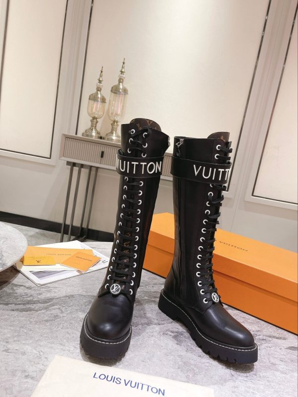 Premium LUV BOOTS 040