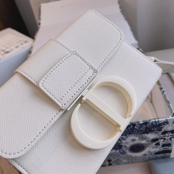 Dior 30 Montaigne Box Bag White