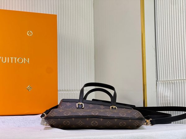 LOUIS VUITTON STEAMER BAG