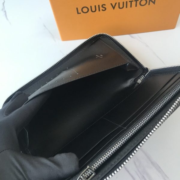 Louis Vuitton Brazza Wallet Taurillon Shadow M80042 – RRG024