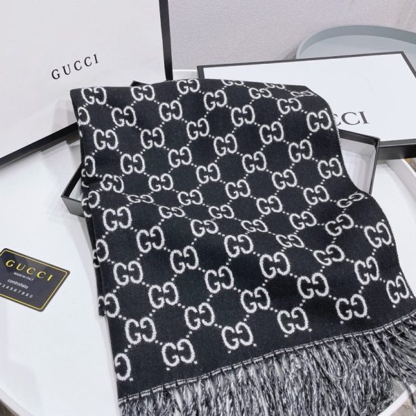 EN – Luxury GCI Scarf 016