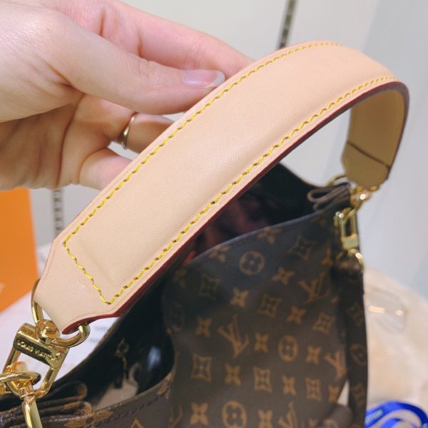 Louis Vuitton Monogram Canvas Metis Hobo Handbag