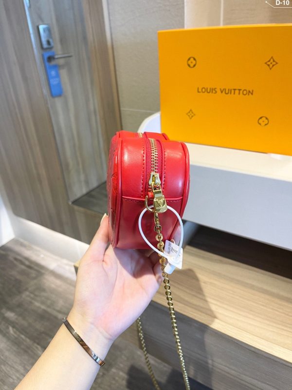 LOUIS VUITTON HEART ON CHAIN BAG