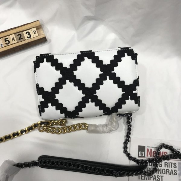 Chanel 19 Flap Bag In Calfskin Crochet White & Black