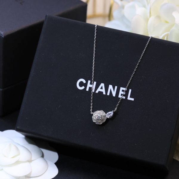 EN – Lux Necklace CHL007