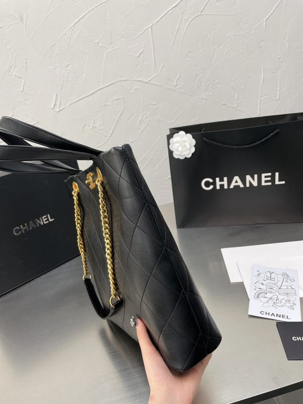 CHANEL SMALL SHOPPING TOTE