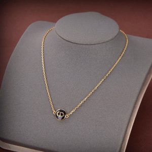 EN – Lux Necklace DIR001