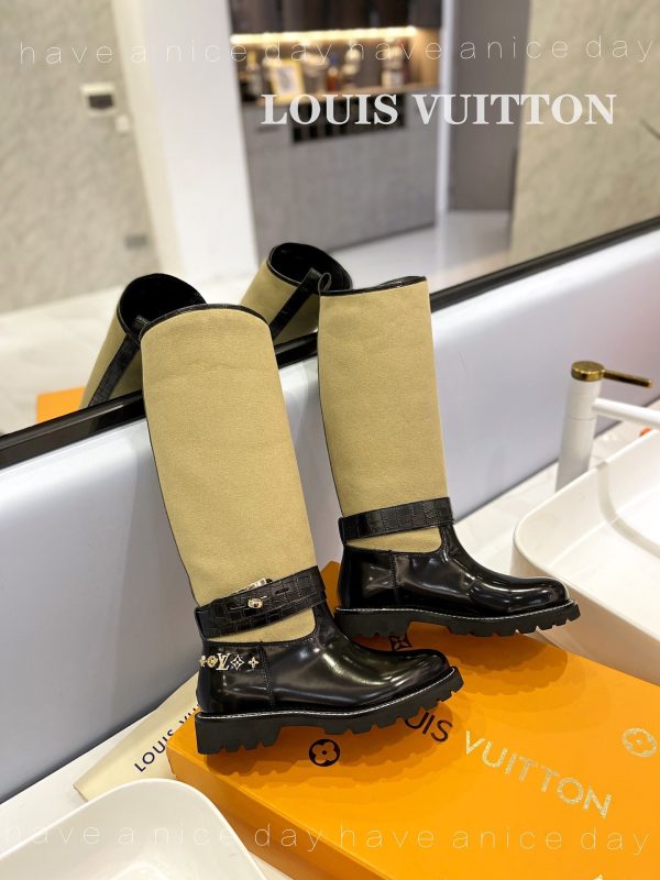 Premium LUV BOOTS 028