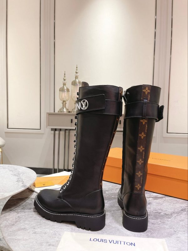 Premium LUV BOOTS 040