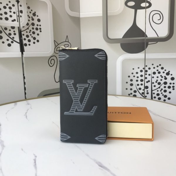 Louis Vuitton Brazza Wallet Taurillon Shadow M80042 – RRG024