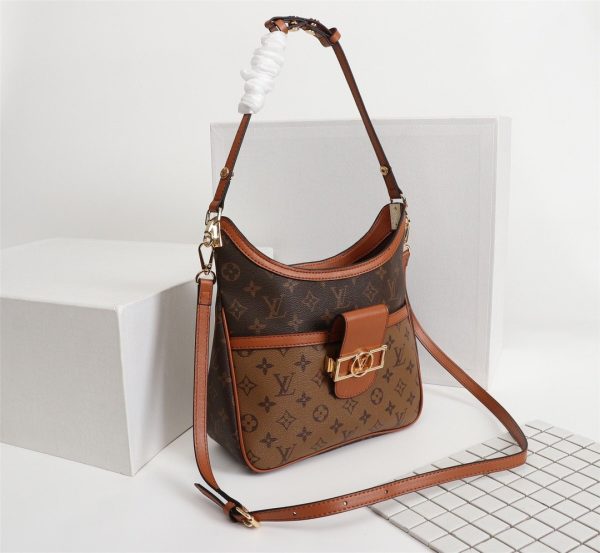 Louis Vuitton Monogram Canvas Dauphine PM