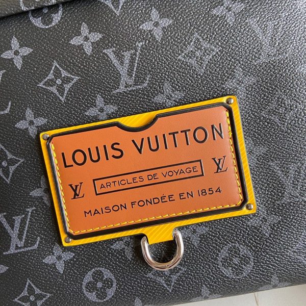 Louis Vuitton Besace Zippee Monogram Eclipse Gaston Label Savane