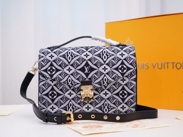 LV By The Pool Pochette Métis