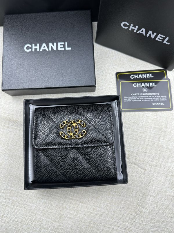 Chanel 19 Small Flap Wallet Black