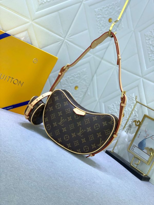 LOUIS VUITTON Croissant MM Monogram