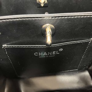 CHANEL Quilted Crossbody Bag Black