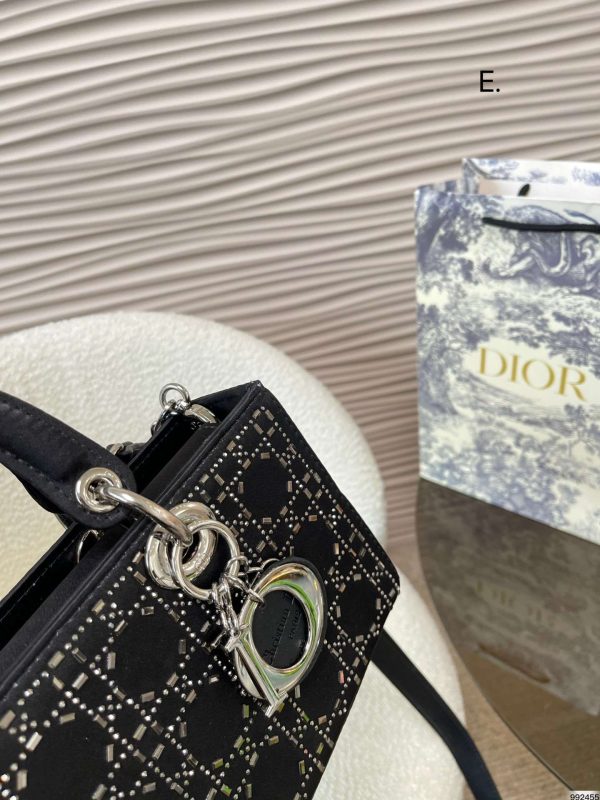 Dior Mini Lady Satin Bag: The Beauty of Nobility and Sophistication