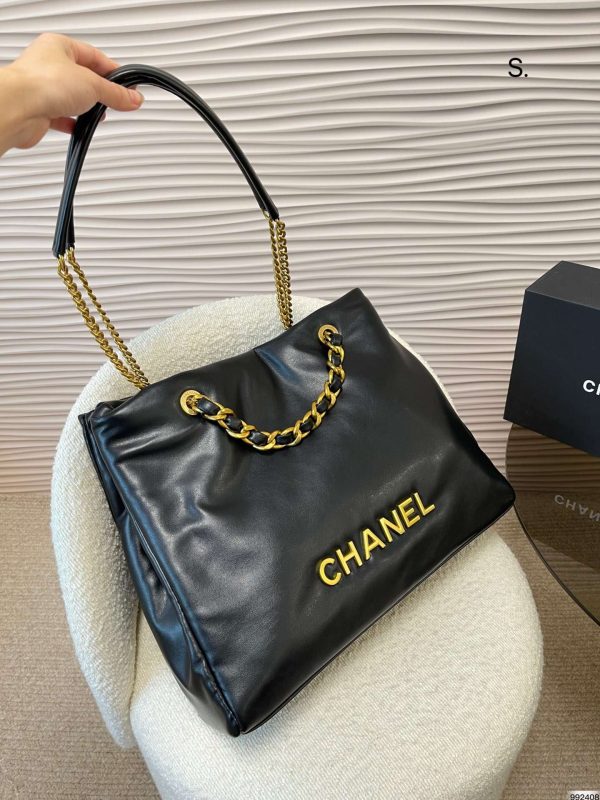 Chanel 22 Small Handbag Black Gold