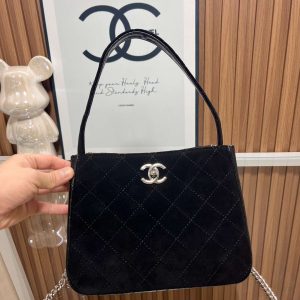 CHANEL  Lambskin Quilted Crossbody Bag Black