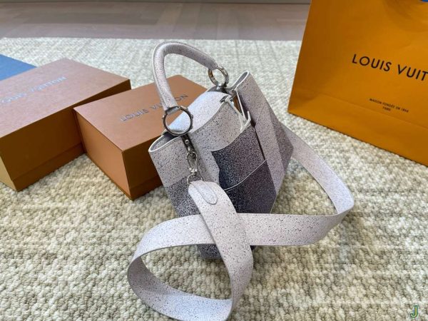 LV Totes Capucines Big