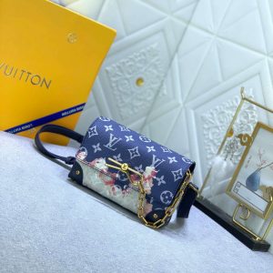 LV Steamer Wearable Wallet Monogram Bleach