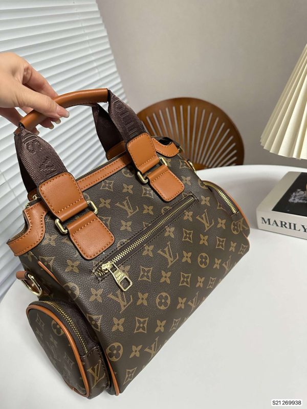 Louis Vuitton Monogram Manhattan NM Bag