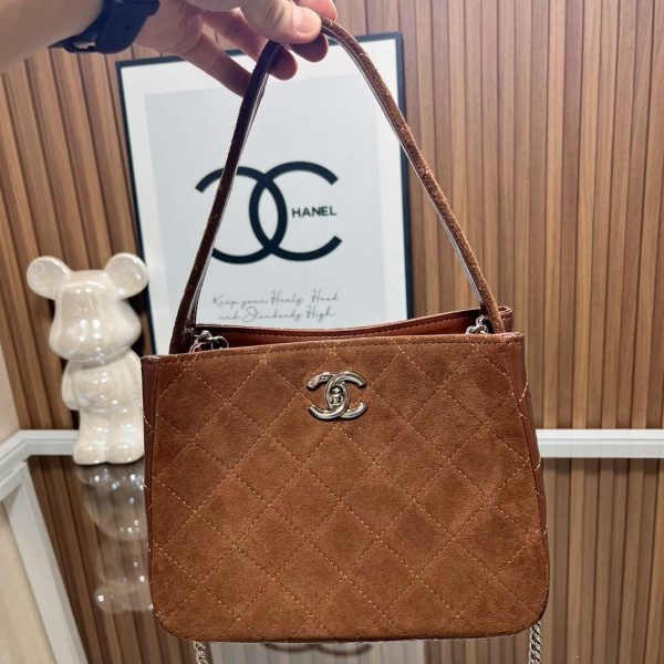 CHANEL  Calfskin Medium Natural Beauty Flap Light Brown