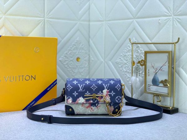 LV Steamer Wearable Wallet Monogram Bleach