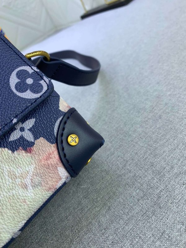 LV Steamer Wearable Wallet Monogram Bleach