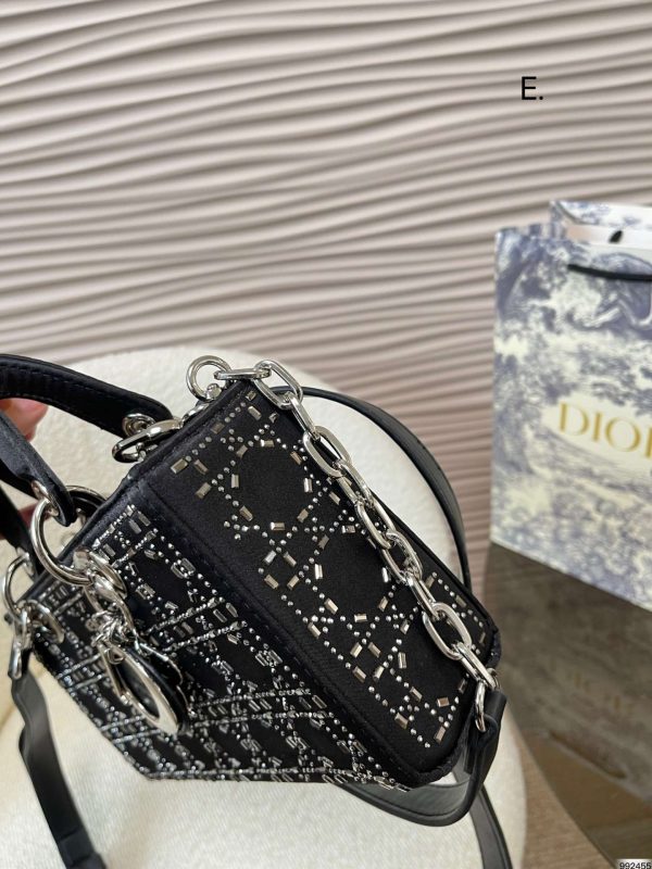 Dior Mini Lady Satin Bag: The Beauty of Nobility and Sophistication