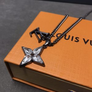 EN – Lux LV Necklaces 050