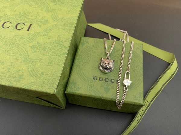 EN – Lux GCI Necklaces 012